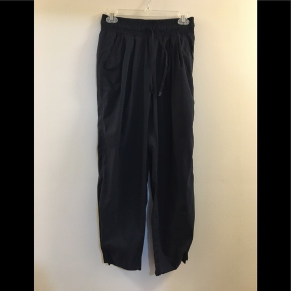 12.Athleta Black Revive Pant - Picture 15 of 16